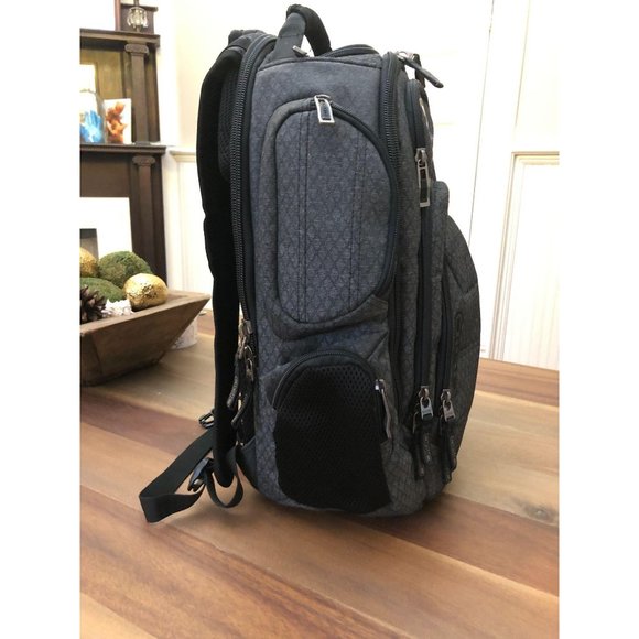 OGIO GRAPHITE GAMBIT LAPTOP CARRY ON  BACKPACK - Picture 3 of 15